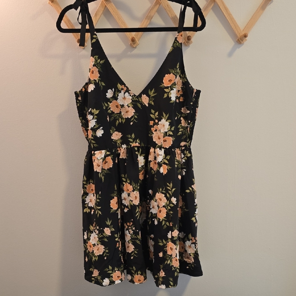 Old Navy Black Floral Fit And Flare Mini Dress, Petite Large